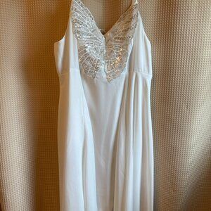 JJ’s House White Chiffon Butterfly Sequin Dress – Size XL – Worn Once